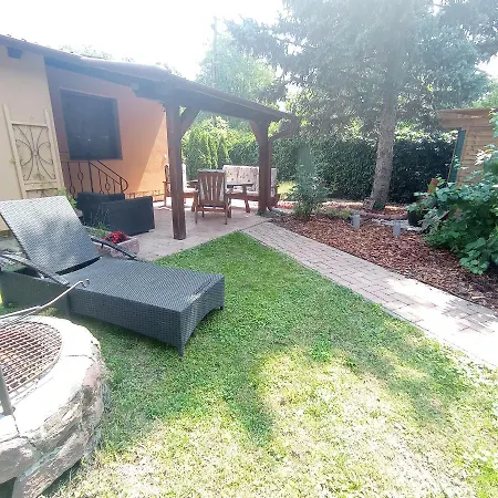 Rozsa Apartman Alsoors Exterior photo
