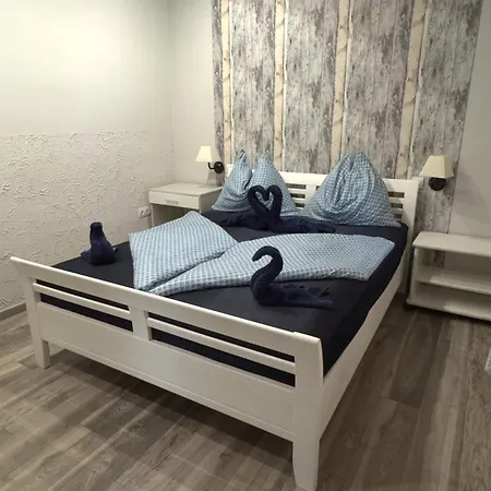 Rozsa Apartman Alsoors Exterior photo
